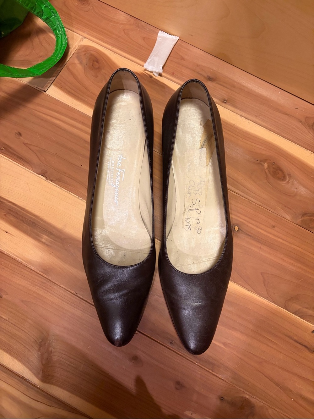 Vintage Salvatore Ferragamo Dark Brown Leather Pointed Toe Pumps